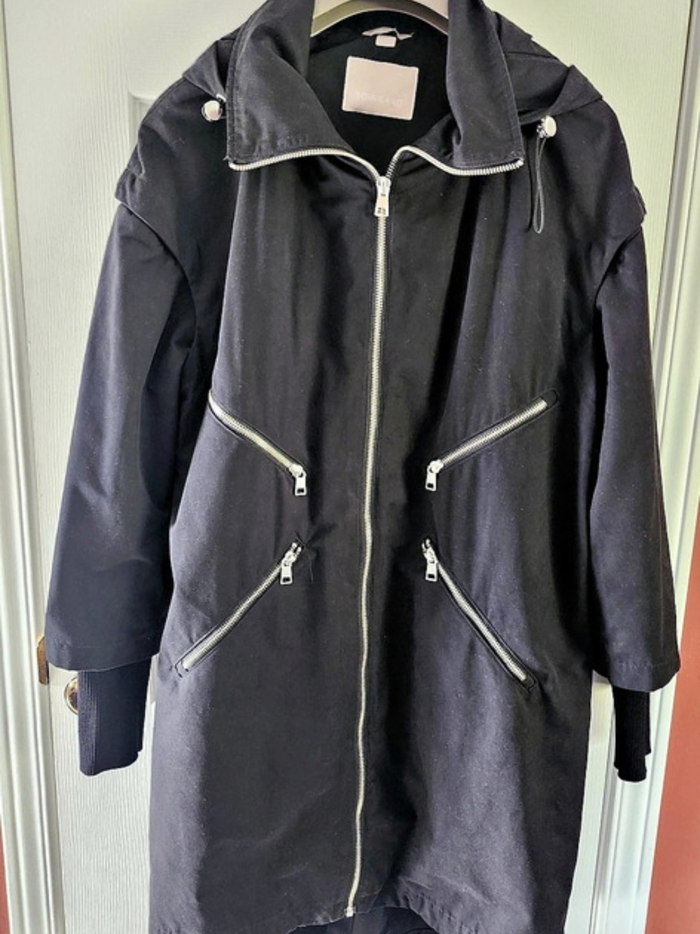 SOIA & KYO Women'Small Hooded Black Coat Size Small Like New